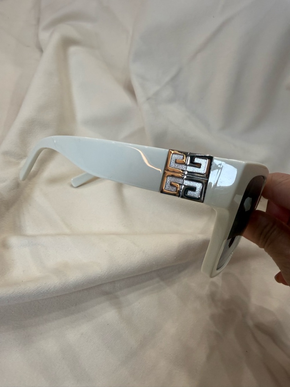 Givenchy White Oversized Square Sunglasses with Dark Lenses - Picture 2 of 10